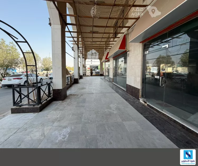 محل للإيجار في شارع عائشة بنت ابي بكر, حي ظهرة البديعة, مدينة الرياض, منطقة الرياض صورة 2