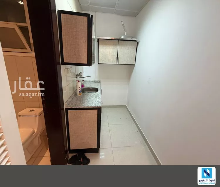 مكتب تجاري للإيجار في شارع انس بن مالك, حي الياسمين, مدينة الرياض, منطقة الرياض صورة 5