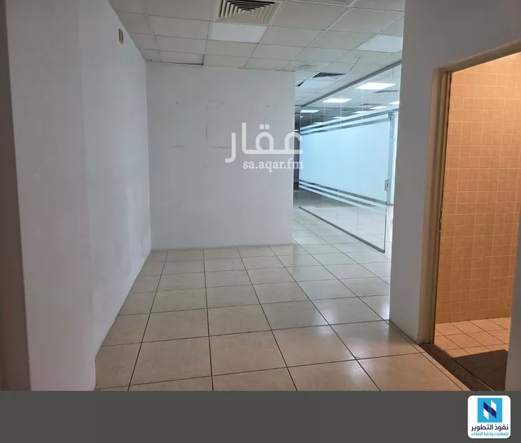 مكتب تجاري للإيجار في شارع ابو الاسعد القشيري, حي الخالدية الجنوبية, مدينة الدمام, المنطقة الشرقية صورة 2