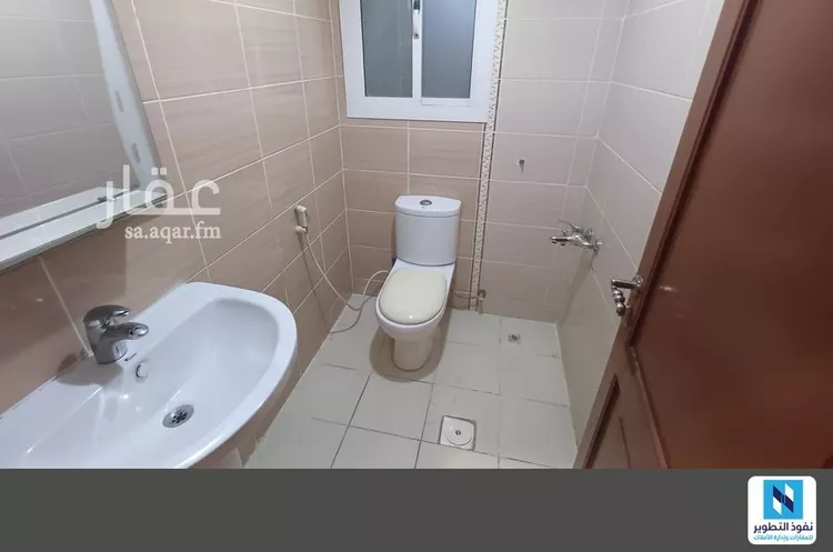 مكتب تجاري للإيجار في شارع عبدالعزيز, حي الفيصلية, مدينة جدة, منطقة مكة المكرمة صورة 2