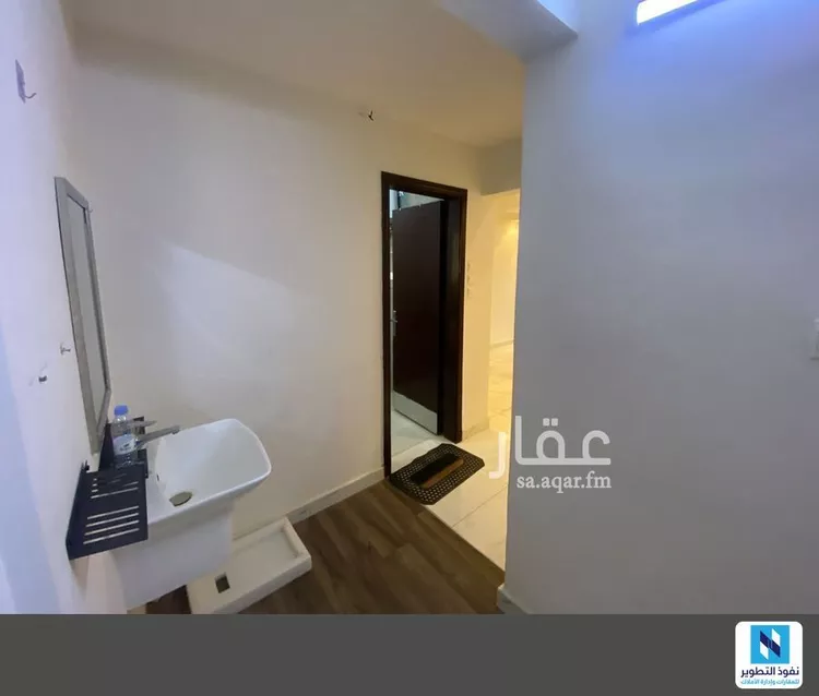 شقة للإيجار في شارع عبدالله ابن سعود ابن عبدالعزيز الفرعي, حي غرناطة, مدينة الرياض, منطقة الرياض صورة 3