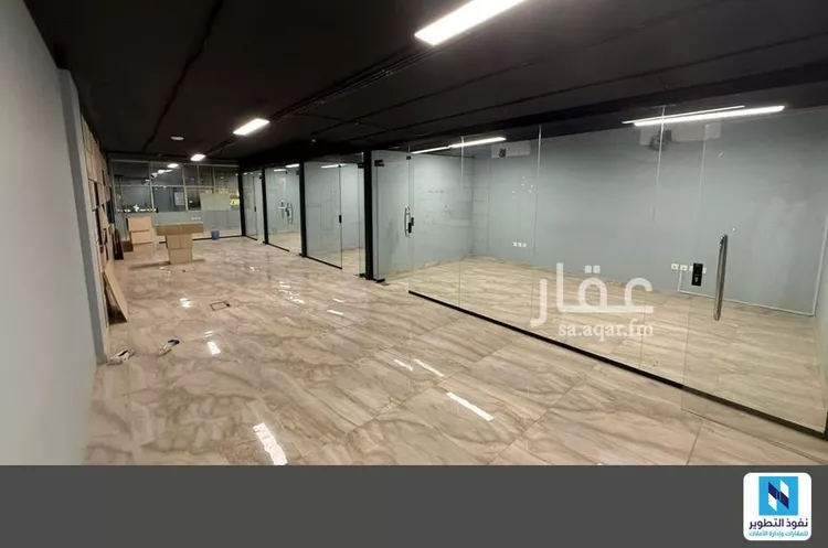 مكتب تجاري للإيجار في شارع صالح القاضي, حي الملك فيصل, مدينة الرياض, منطقة الرياض صورة 3