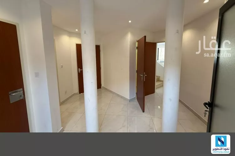 فيلا للإيجار في شارع سعود بن عبدالعزيز بن محمد الفرعي, حي الملك فهد, مدينة الرياض, منطقة الرياض صورة 3