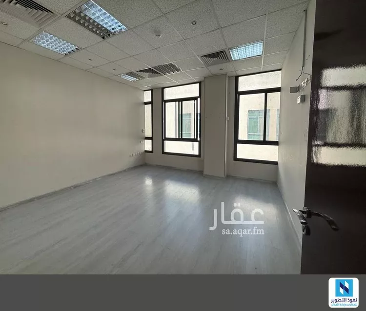 مكتب تجاري للإيجار في شارع المهندس مساعد العنقري, حي السليمانية, مدينة الرياض, منطقة الرياض صورة 3