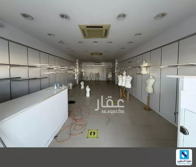 محل للإيجار في شارع عائشة بنت ابي بكر, حي ظهرة البديعة, مدينة الرياض, منطقة الرياض صورة 2