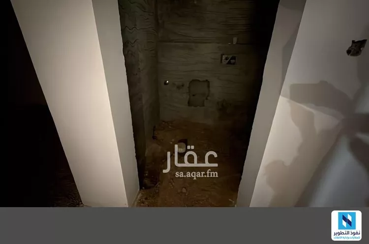 مكتب تجاري للإيجار في شارع طريق الملك عبدالعزيز الفرعي, حي المروج, مدينة الرياض, منطقة الرياض صورة 4