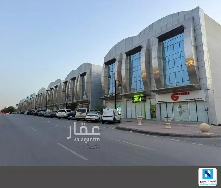 مكتب تجاري للإيجار في شارع المهندس مساعد العنقري, حي السليمانية, مدينة الرياض, منطقة الرياض