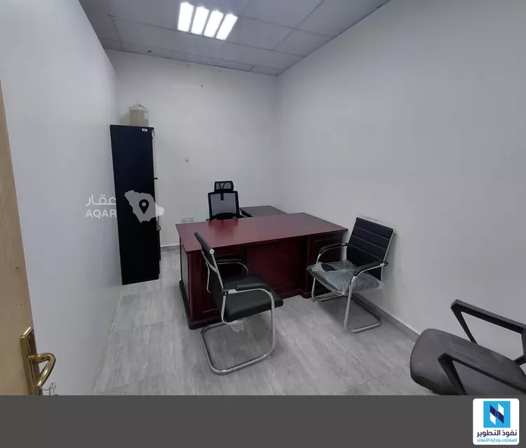 مكتب تجاري للإيجار في شارع خالد بن الوليد, حي الأندلس, مدينة الرياض, منطقة الرياض 4