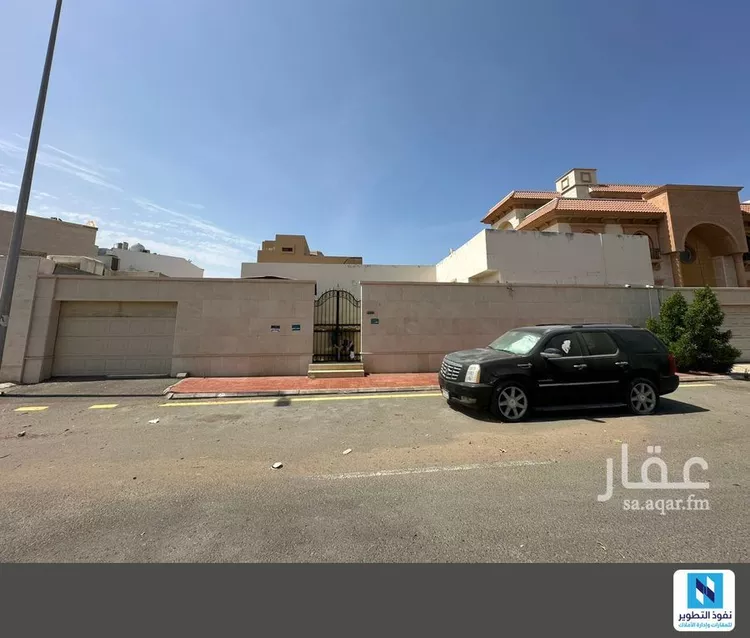 فيلا للبيع في شارع عبدالله ابن حذافة, حي الشاطئ, مدينة جدة, منطقة مكة المكرمة صورة 2