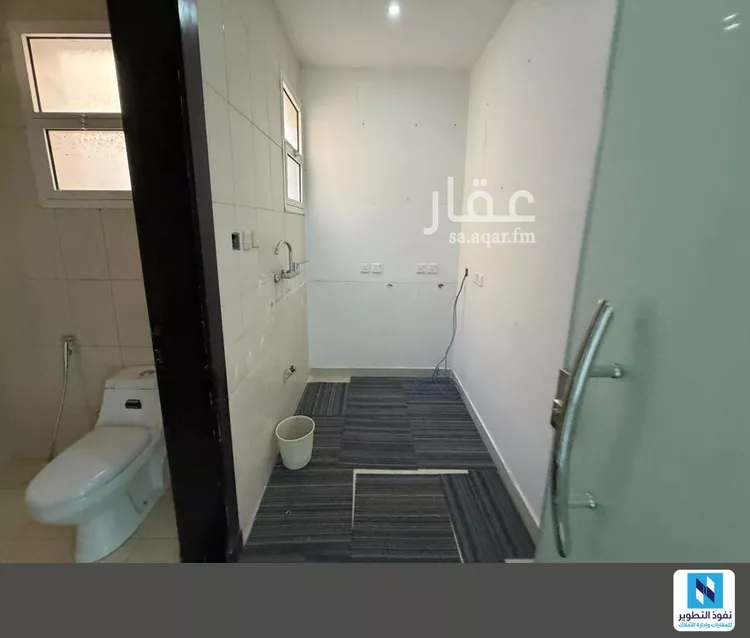 مكتب تجاري للإيجار في شارع انس بن مالك, حي الياسمين, مدينة الرياض, منطقة الرياض صورة 5