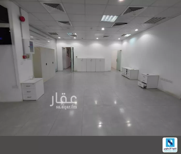 مكتب تجاري للإيجار في شارع المهندس مساعد العنقري, حي السليمانية, مدينة الرياض, منطقة الرياض صورة 3