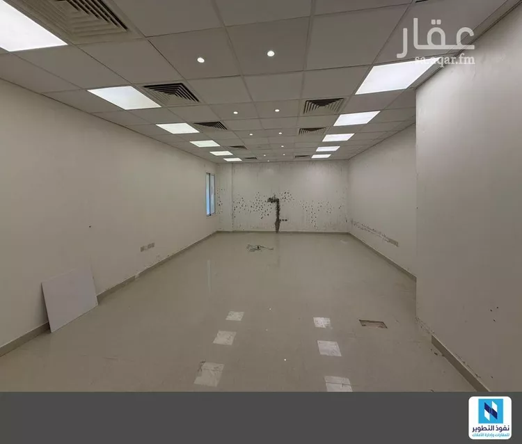 مكتب تجاري للإيجار في شارع انس بن مالك, حي الياسمين, مدينة الرياض, منطقة الرياض صورة 3