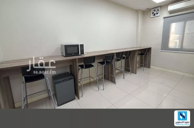 عمارة للبيع في شارع مكة المكرمة الفرعي, حي المعذر الشمالي, مدينة الرياض, منطقة الرياض صورة 4