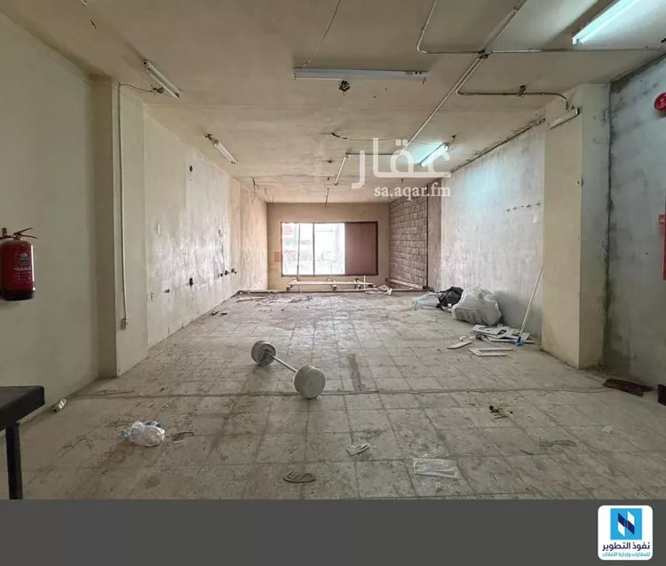 محل للإيجار في شارع عائشة بنت ابي بكر, حي ظهرة البديعة, مدينة الرياض, منطقة الرياض صورة 3