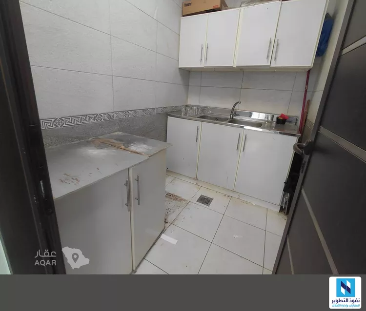 مكتب تجاري للإيجار في شارع صلاح الدين الايوبي, حي الملز, مدينة الرياض, منطقة الرياض 4