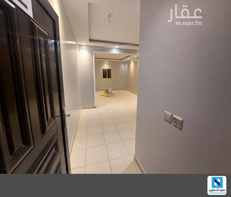 شقة للإيجار في صورة 2