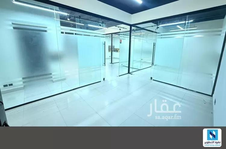 مكتب تجاري للإيجار في شارع سليط التميمي, حي الملك فهد, مدينة الرياض, منطقة الرياض صورة 2