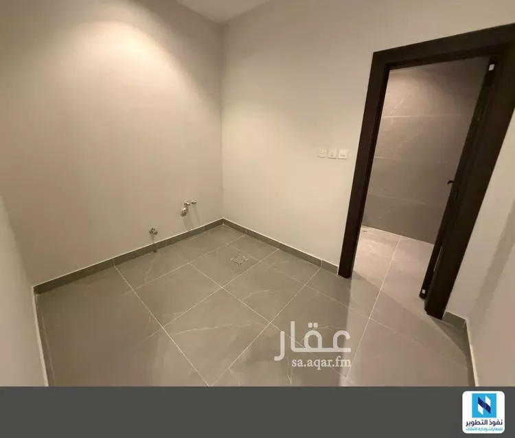 مكتب تجاري للإيجار في شارع انس بن مالك, حي الملقا, مدينة الرياض, منطقة الرياض صورة 3