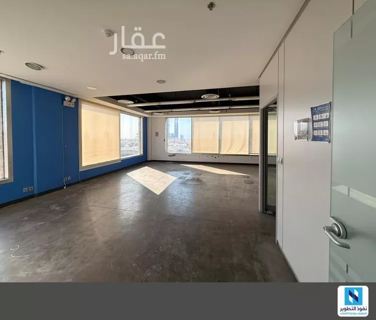 مكتب تجاري للإيجار في شارع طريق الملك عبدالعزيز فرعي, حي الزهراء, مدينة جدة, منطقة مكة المكرمة صورة 3