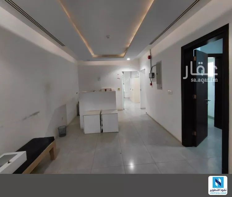 مكتب تجاري للإيجار في شارع المهندس مساعد العنقري, حي السليمانية, مدينة الرياض, منطقة الرياض 9