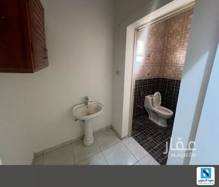 Commercial Office for Rent in Riyadh Hittin صورة 5