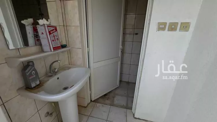 فيلا للإيجار في شارع أبي بكر الصديق, حي السلام, مدينة عنيزة, منطقة القصيم صورة 5