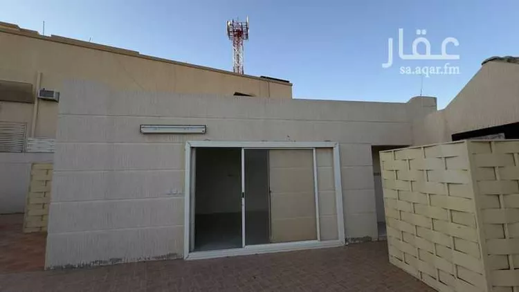 فيلا للإيجار في شارع أبي بكر الصديق, حي السلام, مدينة عنيزة, منطقة القصيم صورة 3