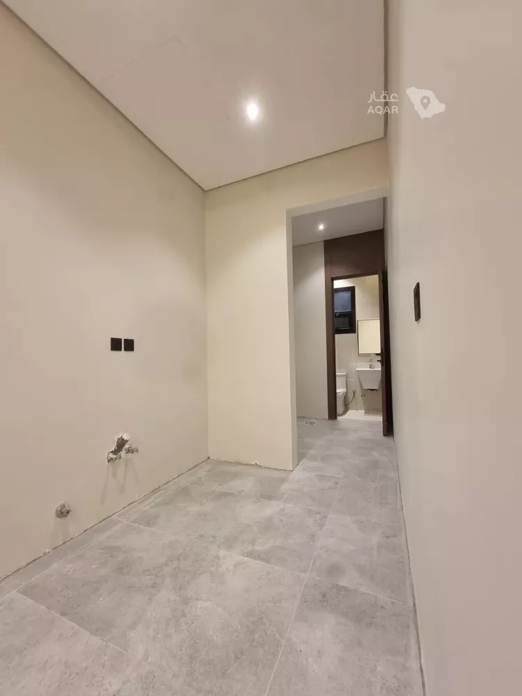 Floor for Rent in Riyadh Al Hamra 5