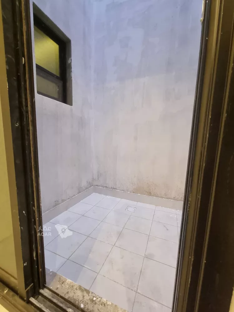 Floor for Rent in Riyadh Al Hamra 6