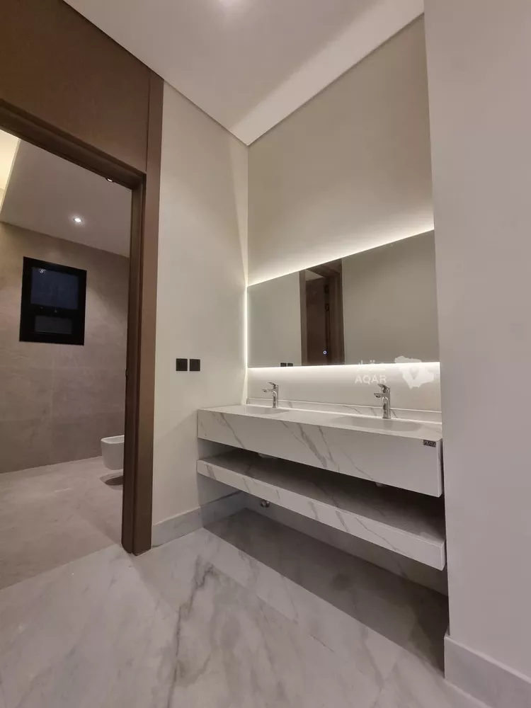 Floor for Rent in Riyadh Al Hamra 4