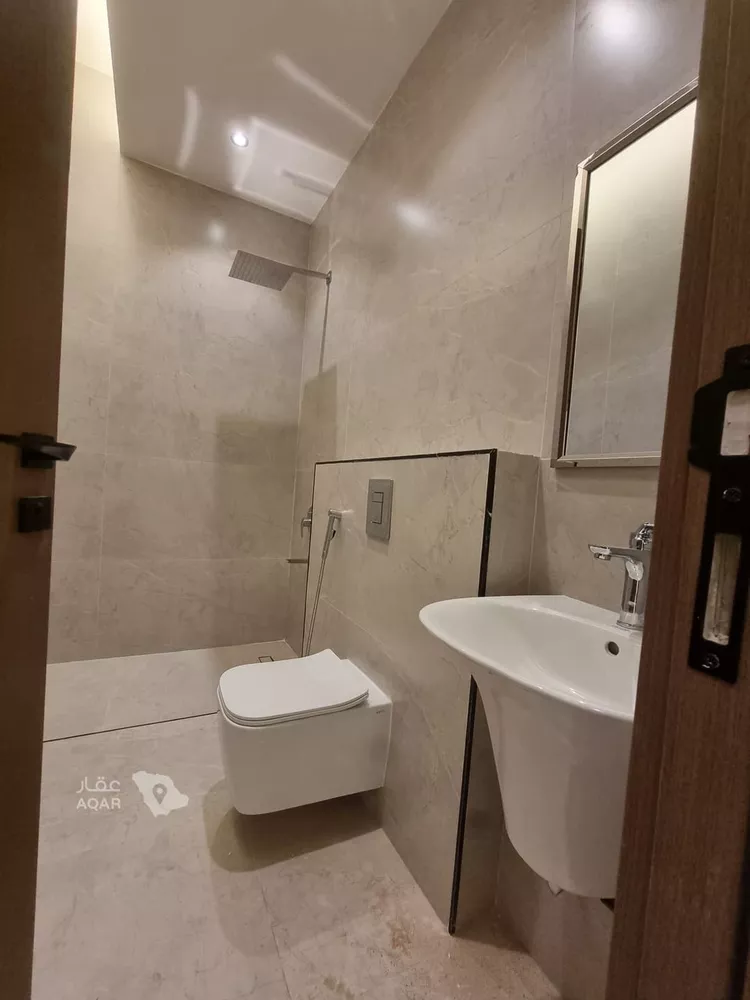 Floor for Rent in Riyadh Al Hamra 9
