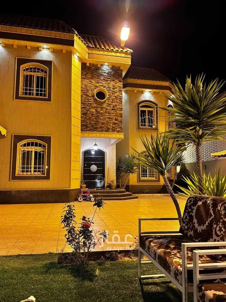 فيلا للبيع في شارع 68 الغدير ، حي المحالة ، المحالة ، منطقة عسير