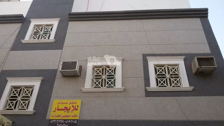 عمارة للبيع في شارع النعامية ، حي الخالدية ، الرياض ، منطقة الرياض صورة 2