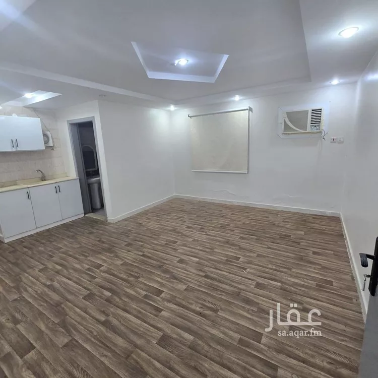 شقة للإيجار في شارع خالد بن الوليد الفرعي, حي غرناطة, مدينة الرياض, منطقة الرياض