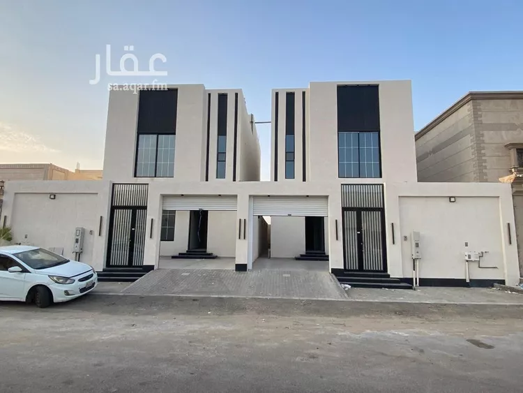فيلا للبيع في شارع انس الحرثي, حي ضاحية الملك فهد, مدينة الدمام, المنطقة الشرقية