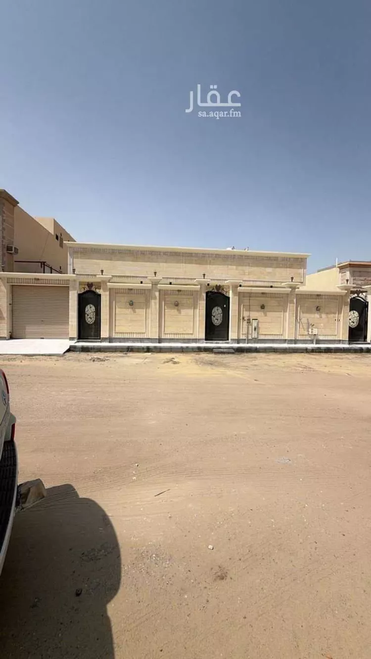 Floor for Sale in Dammam King Fahd