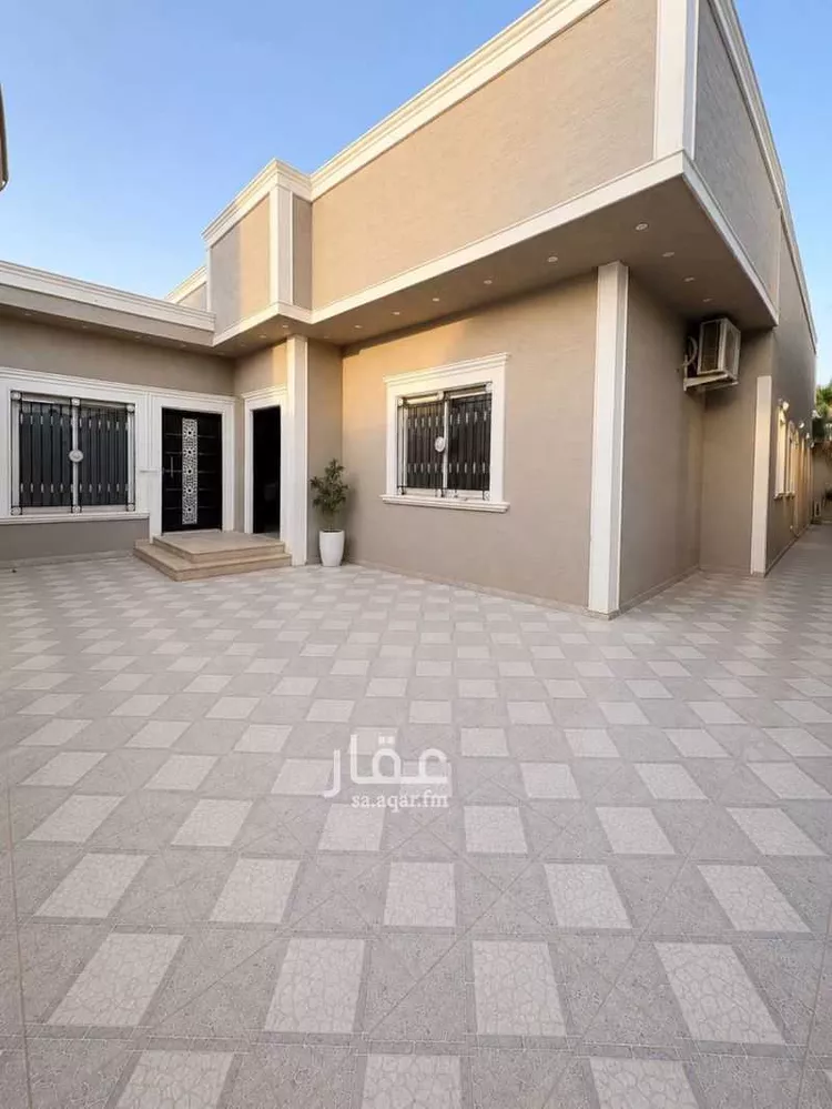 دور للبيع في شارع عقرباء 132, حي عقرباء, مدينة الجبيلة, منطقة الرياض 7