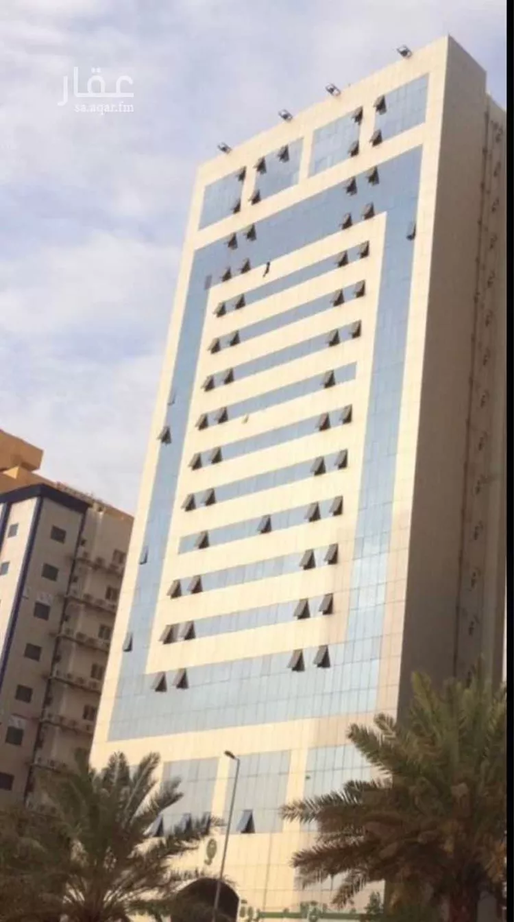 عمارة للبيع في شارع طريق الطائف, حي العزيزية, مدينة مكة المكرمة, منطقة مكة المكرمة