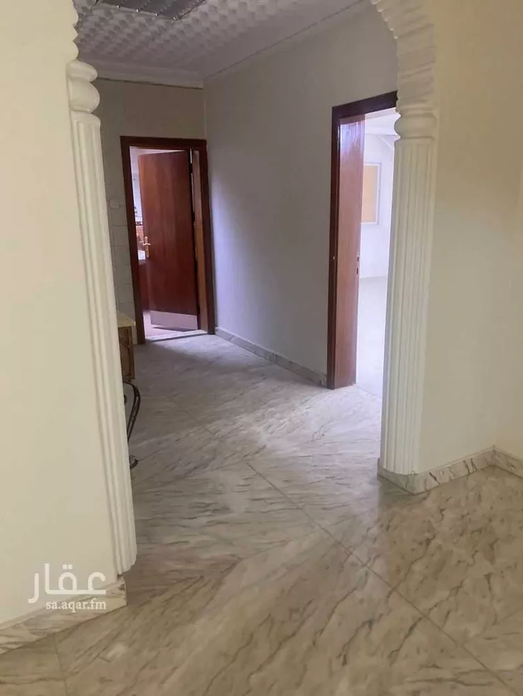 فيلا للإيجار في شارع حبيب بن ثابت, حي بدر, مدينة الرياض, منطقة الرياض صورة 5