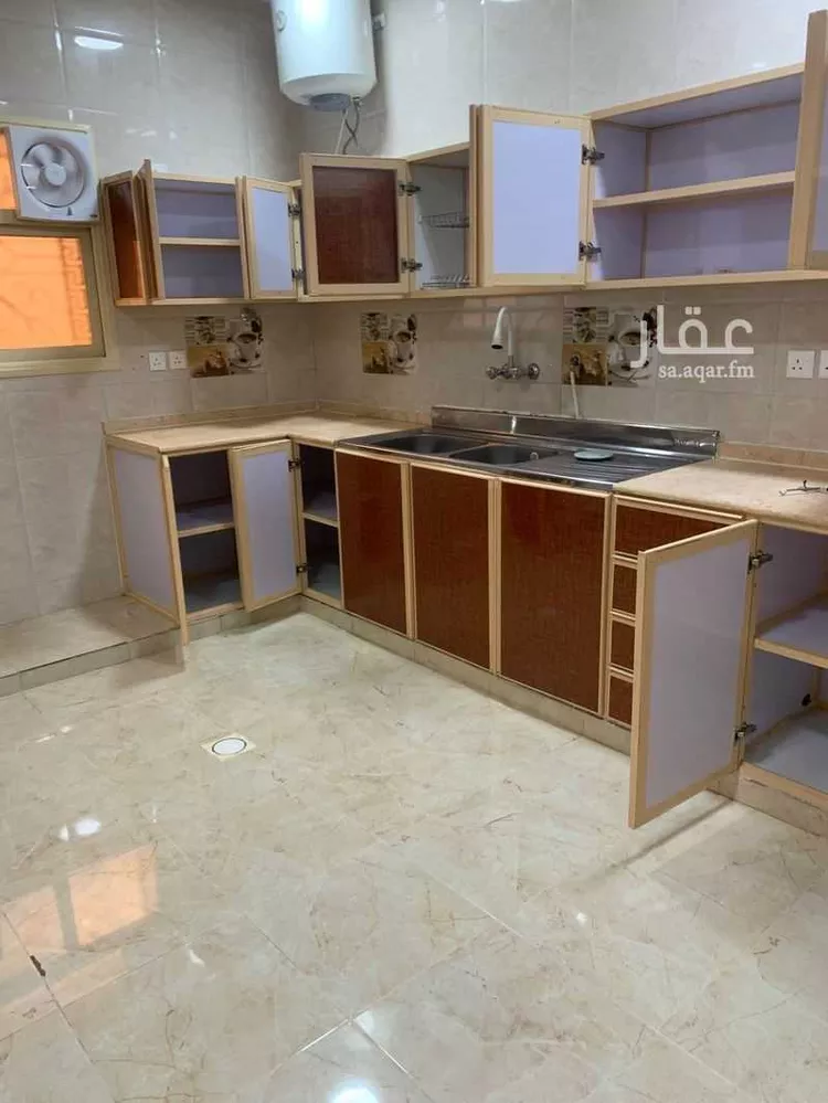 شقة للإيجار في شارع حذيفة ابن اليماني الازدي ، حي الهر ير ، خميس مشيط ، خميس مشيط صورة 3