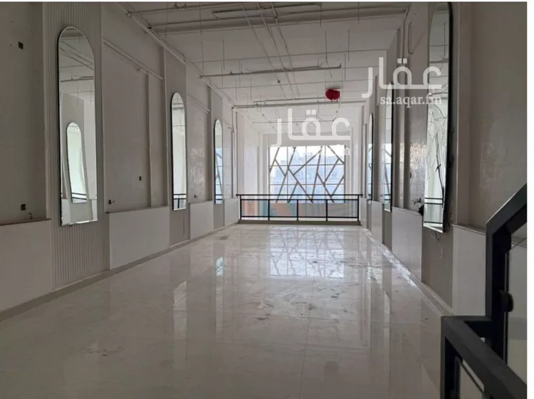محل للإيجار في حي الكورنيش, مدينة الخبر, المنطقة الشرقية
