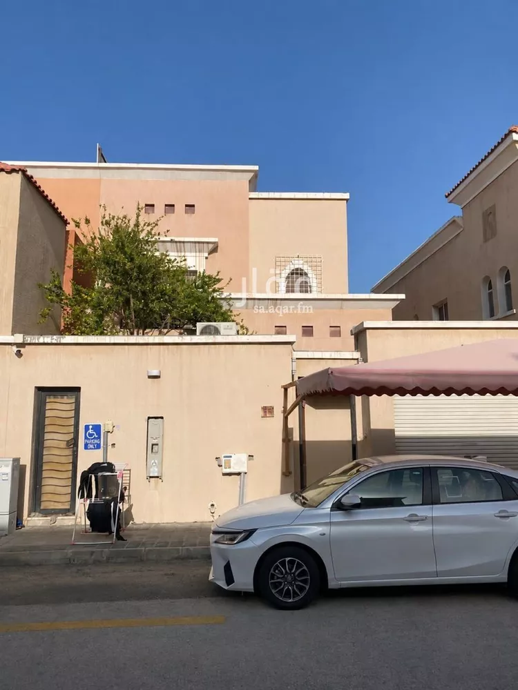 فيلا للبيع في حي الخالدية الشمالية, مدينة الدمام, المنطقة الشرقية