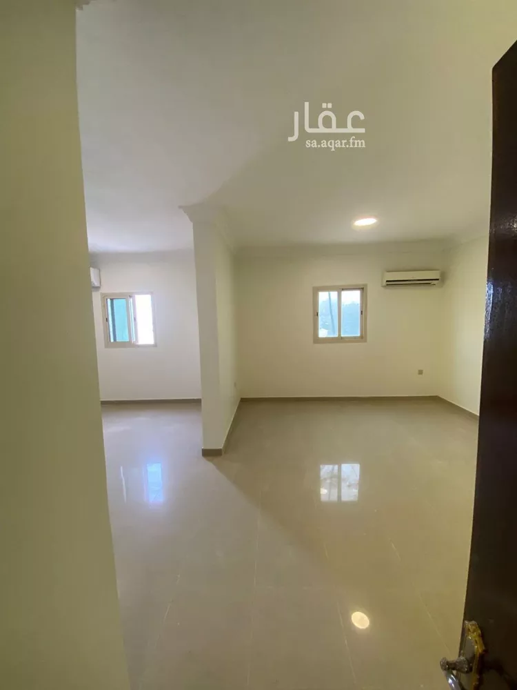 شقة للبيع في شارع الخلد, حي الدوحة الجنوبية, مدينة الظهران, المنطقة الشرقية صورة 2