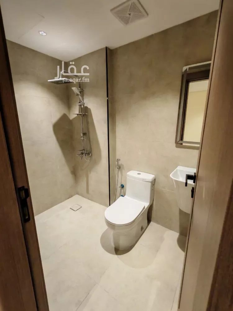 شقة للإيجار في شارع الامير مشهور ابن عبدالعزيز, حي مدينة العمال, مدينة الخبر, المنطقة الشرقية 6