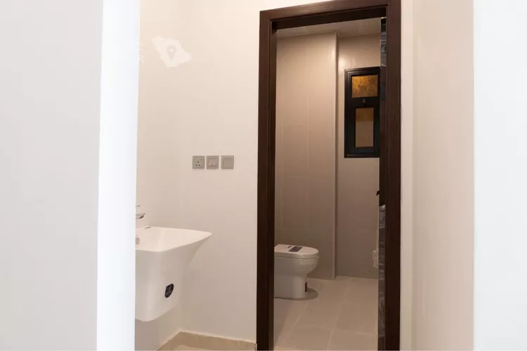 شقة للإيجار في حي الحمراء, مدينة الخبر, المنطقة الشرقية 9