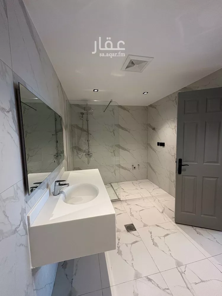 عمارة للإيجار في شارع الامير مساعد ابن عبدالعزيز, حي الخبرالشمالية, مدينة الخبر, المنطقة الشرقية