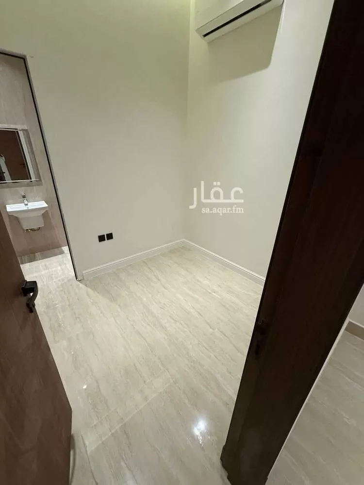 دور للبيع في شارع علي الواعظ, حي النرجس, مدينة الرياض, منطقة الرياض صورة 4