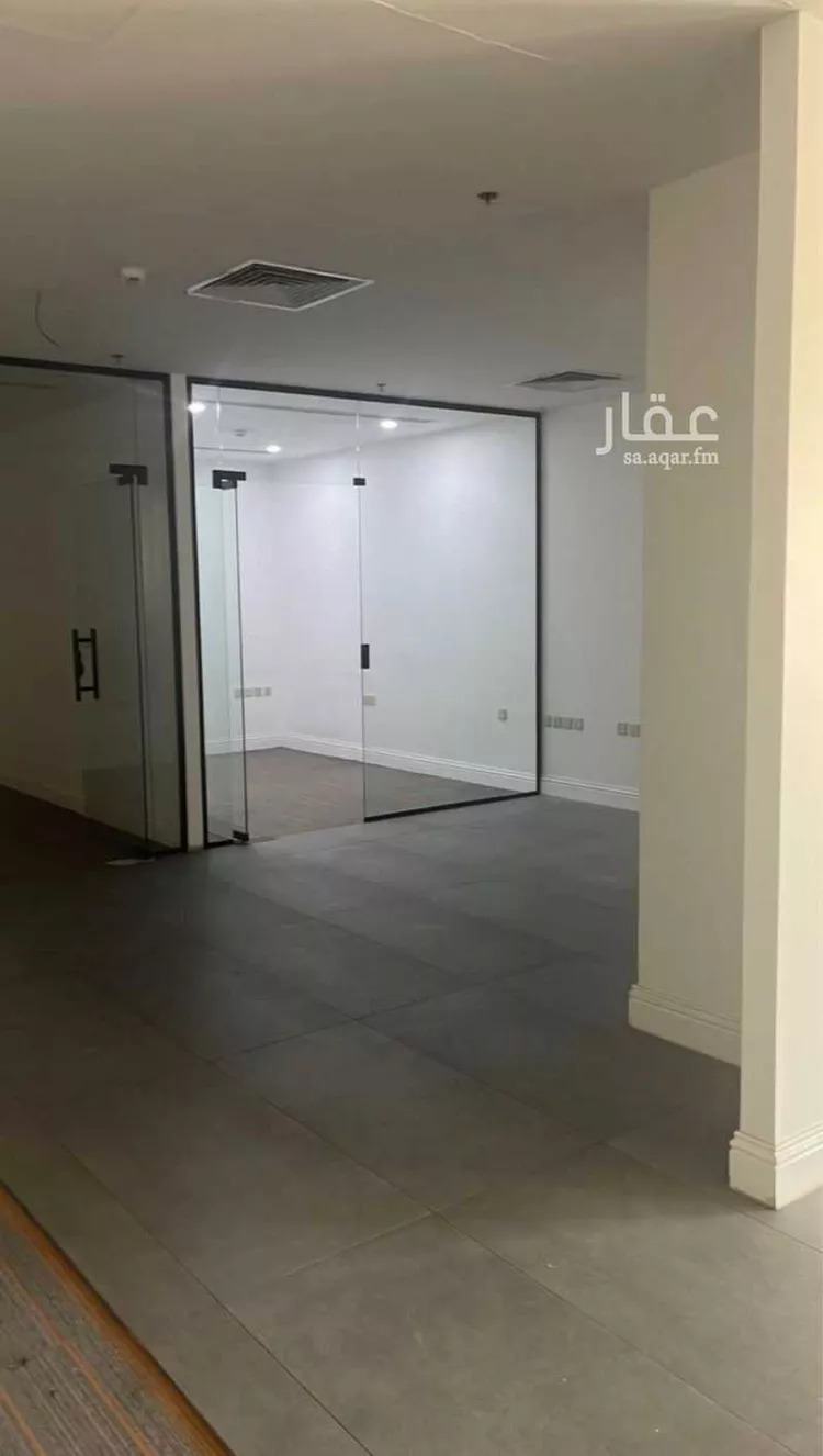 مكتب تجاري للإيجار في طريق الملك عبدالعزيز الفرعي ، حي الغدير ، الرياض ، منطقة الرياض صورة 2