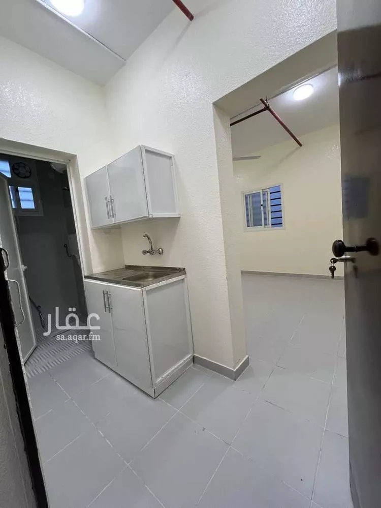 غرفة للإيجار في شارع اصيل الهذلي, حي اليرموك, مدينة خميس مشيط, منطقة عسير