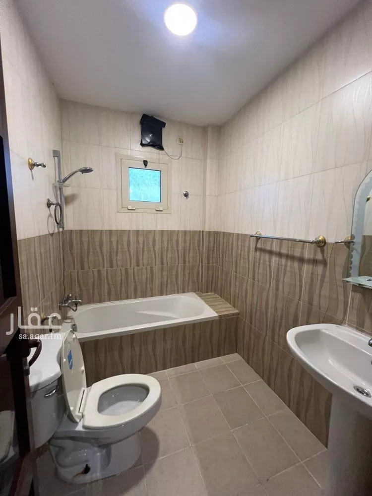 شقة للإيجار في شارع سفيان بن النضر, حي الحمراء, مدينة الخبر, المنطقة الشرقية صورة 5